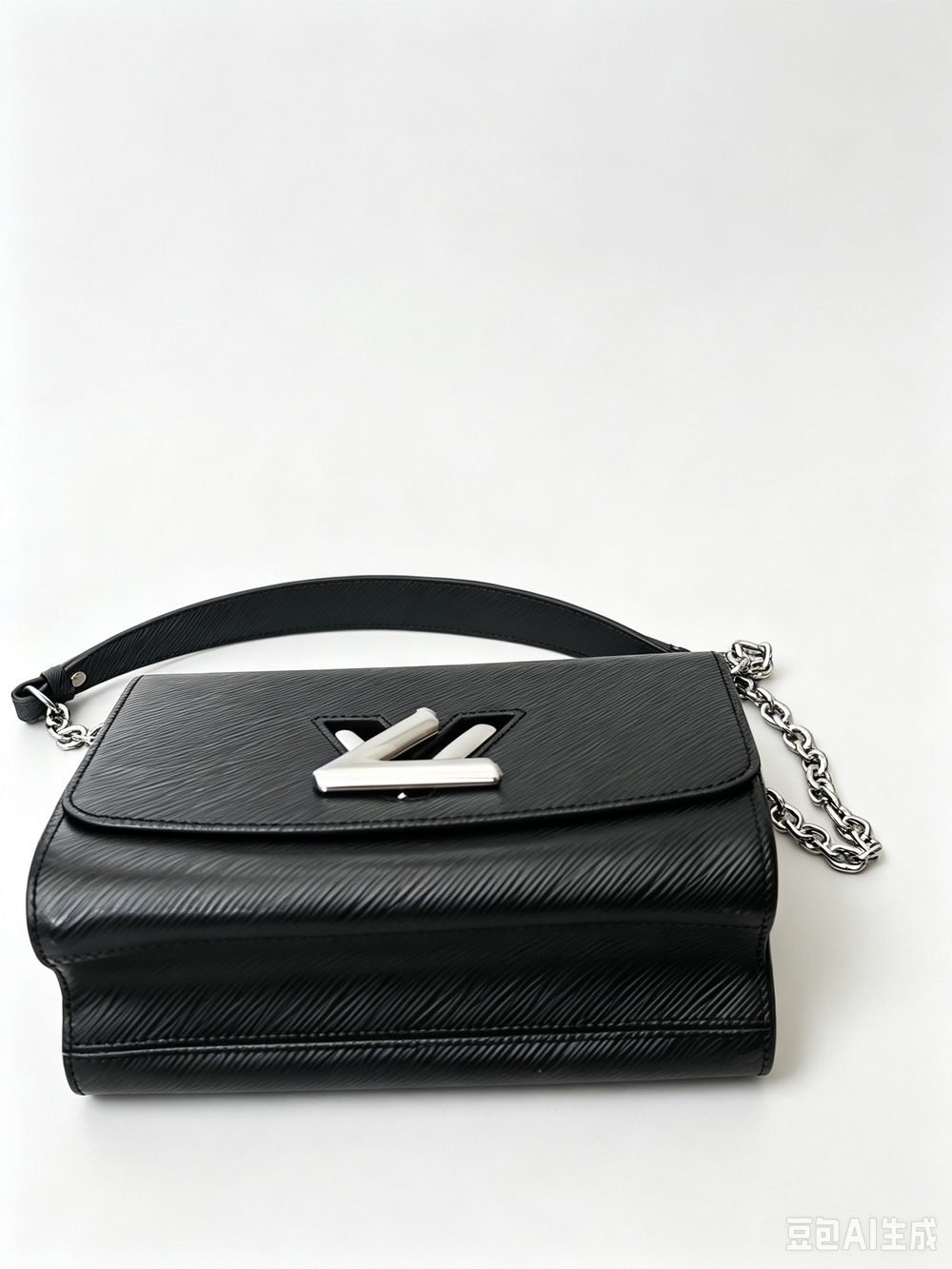 Louis Vuitton Epi Twist Shoulder Bag MM - Picture 7 of 13